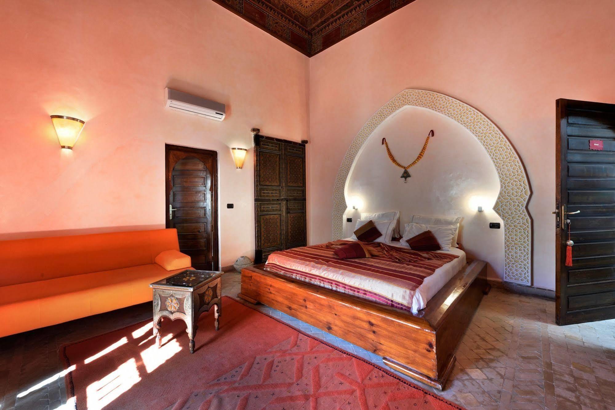 Riad Les Ammonites And Spa Маракеш Екстериор снимка